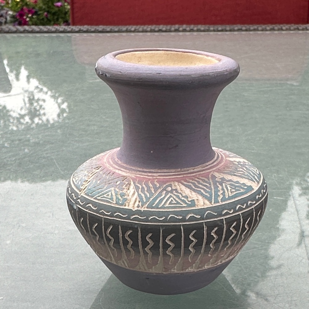 Navajo VASE Southwestern Geometric Art Pottery Signed P. Sam NAV '92, 3.5" H